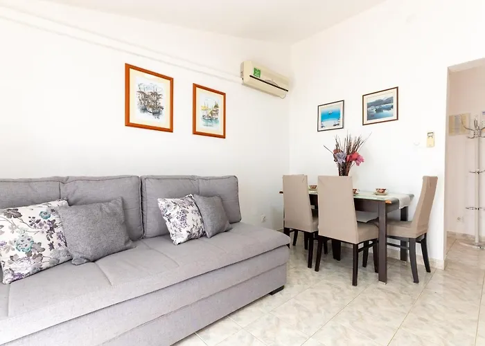 Διαμέρισμα With Parking Space Mavarstica - Ciovo - 17821
