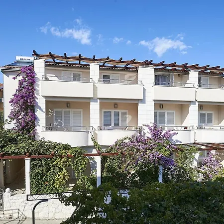 With Parking Space Mavarstica, Ciovo - 17821 Apartment *