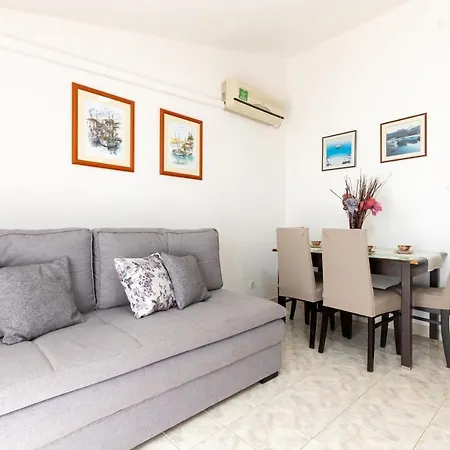 Апартаменты With Parking Space Mavarstica, Ciovo - 17821