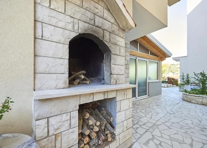 With Parking Space Mavarstica - Ciovo - 17821 Appartement Trogir