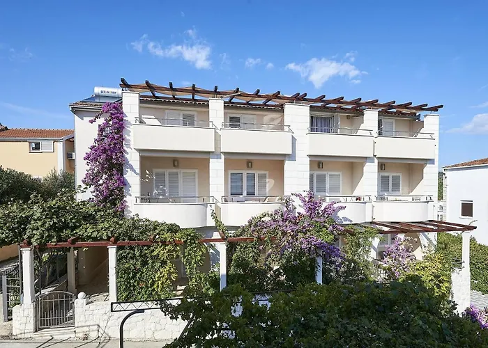 With Parking Space Mavarstica - Ciovo - 17821 Appartement *