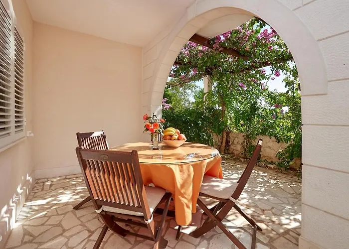 With Parking Space Mavarstica - Ciovo - 17821 Appartement Trogir